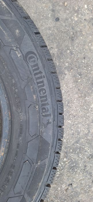 КАТО НОВИ! 2бр 205 65 16C Continental vancontact winter