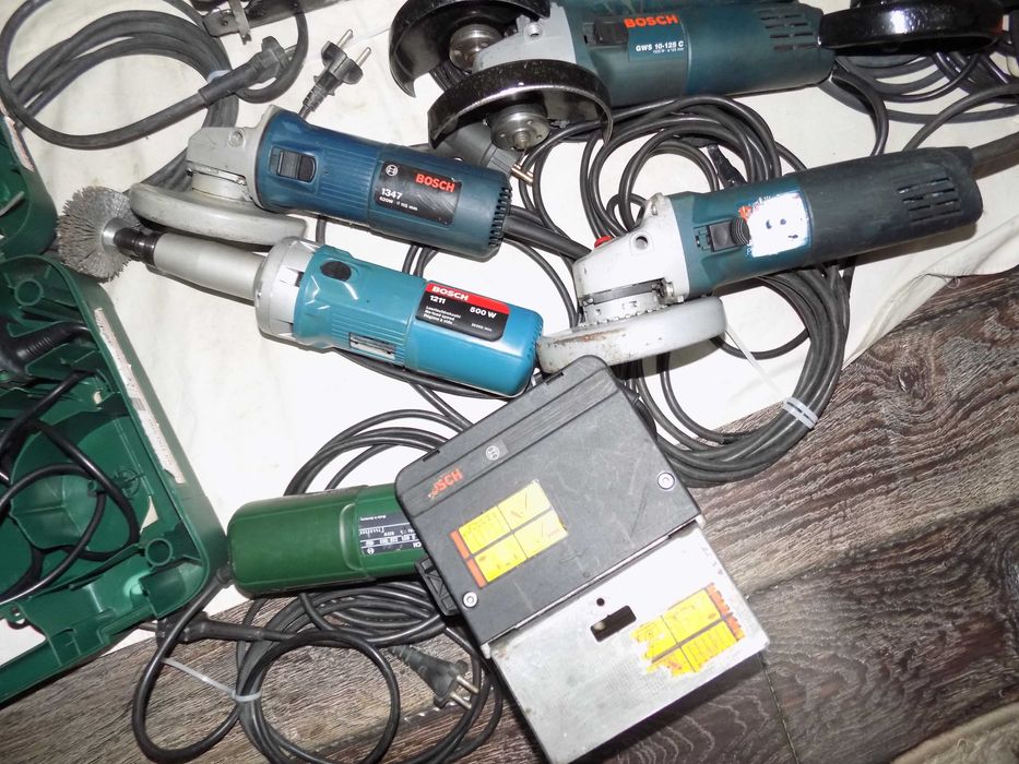 Scule Bosch 220V  profesionale(albastru) si semiprofesionale(verzi)