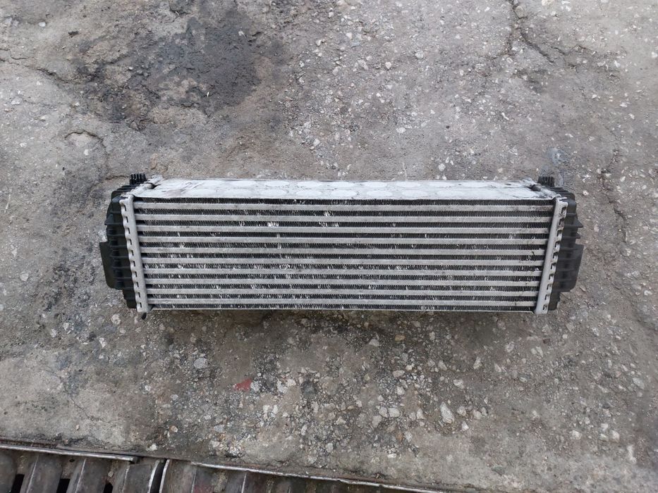 Кулер от бмв е70 3.0д 235кс