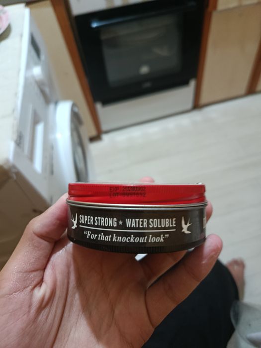 Uppercut Pomade Deluxe Новая.