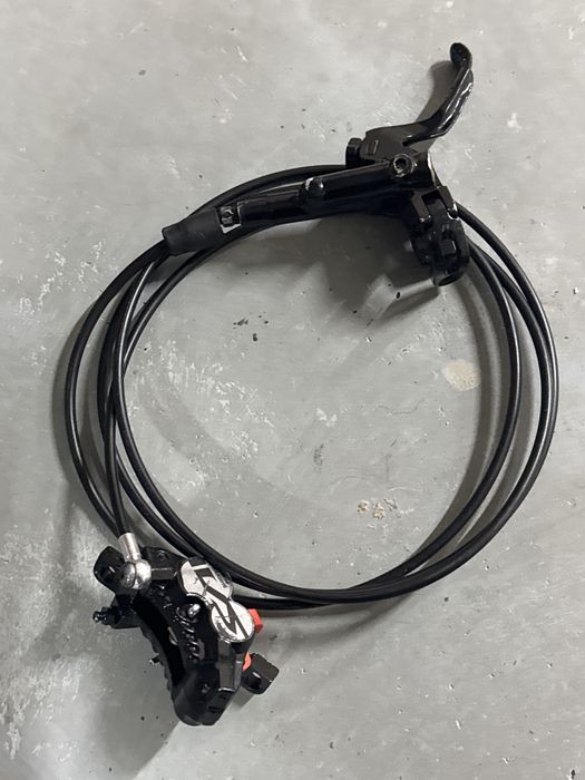 Продавам Shimano Saint (задна)И клипсве Ново shimano