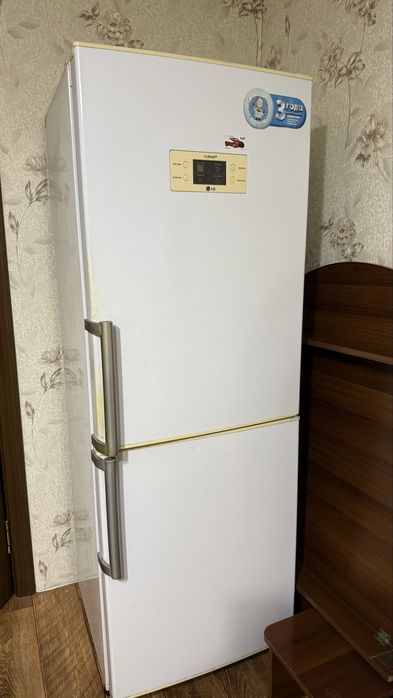 Холодильник.