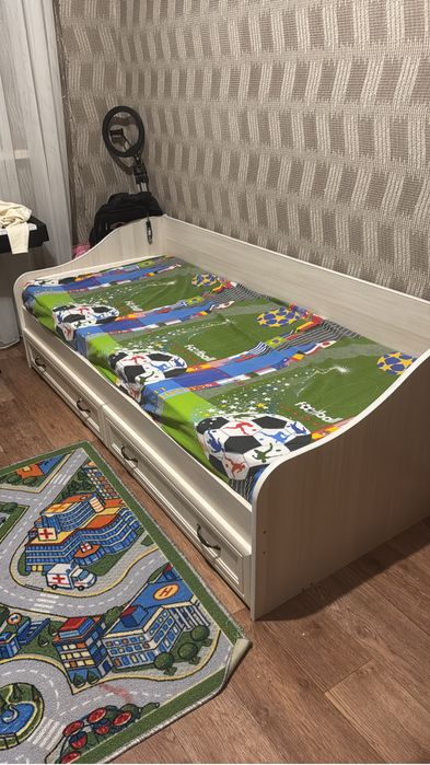 кровать односпальная