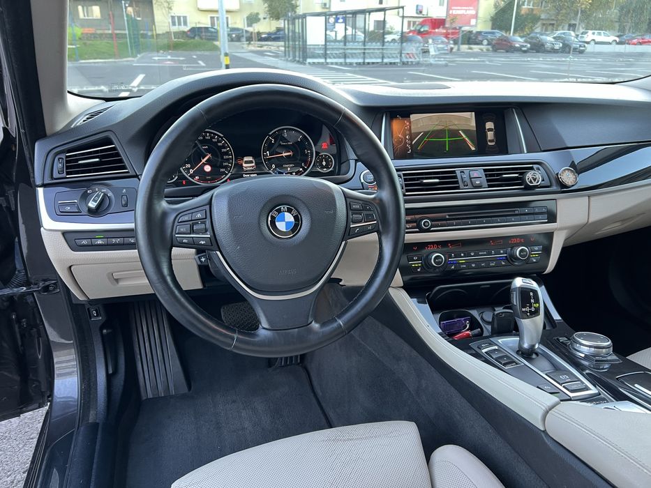 Bmw Seria 5 F10 // LCI 520D // 4 Butoane //Trapa //Interior Seria7