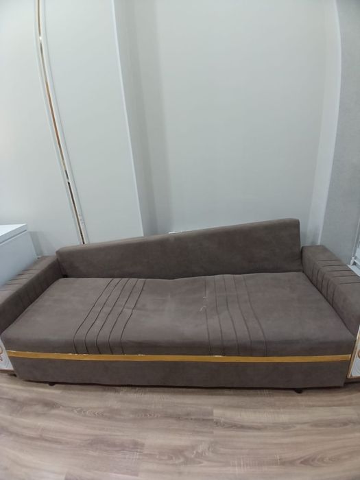 Қолданылған диван сатамын/ Продаю Б/У диван раскладной