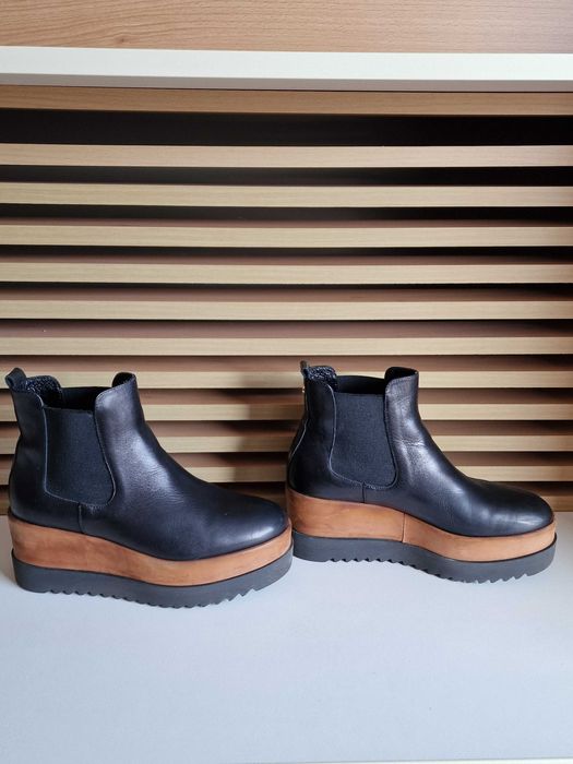 Ghete piele Carinii platforma 38