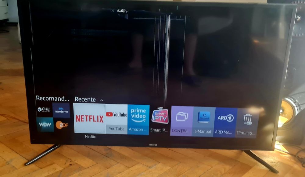Samsung smart tv - dungi pe ecran