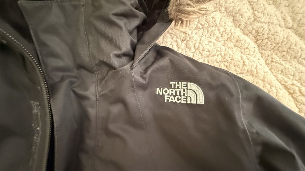 Зимно яке The North Face dryvent 550