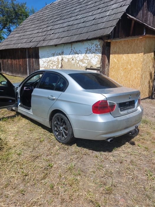 Vând bmw e 90 320 d 163 cp avariat,motor funcțional