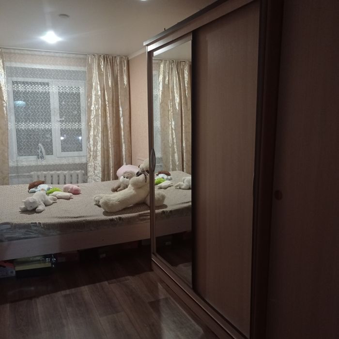 Продам3 х ком.60 м.кв.- Ломова-46