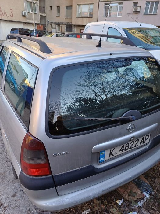 Продавам Опел вектра