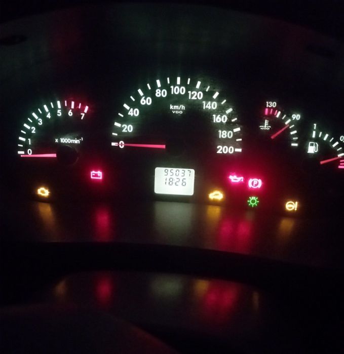 Продается Лада Калина. Цвет голубой металик. 8-клапанная.