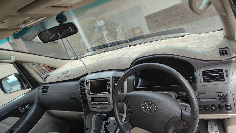 Продам Toyota Alphard 2004 года гибрид