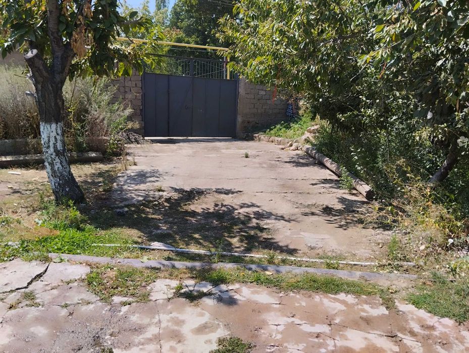 Уй сотилади Ангрен