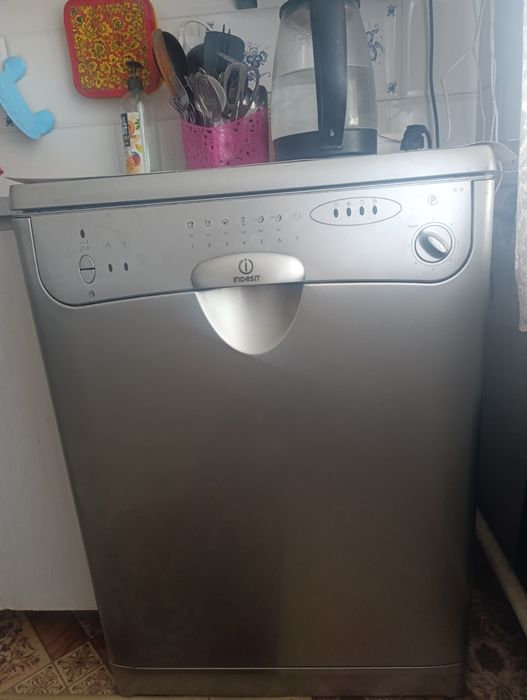 Посудомойка INDESIT DI 72