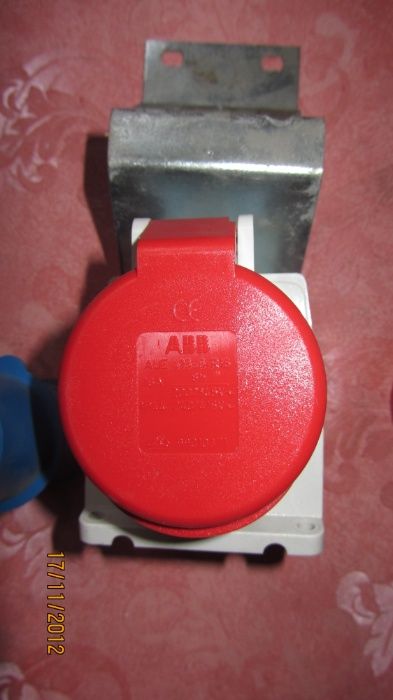 Силовые разъёмы и розетки