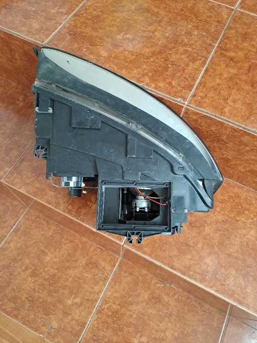 Far stanga Audi A4 B6 Xenon original Europa