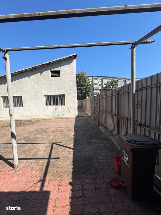 Spatiu comercial de inchiriat - ROVINE Strada Dezrobirii