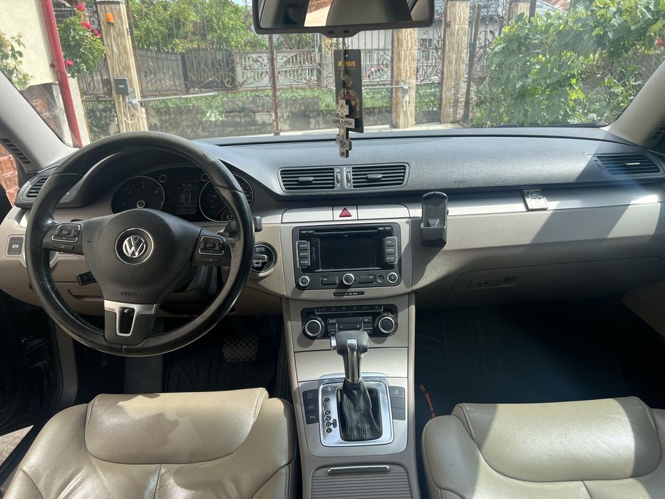 VOLKSWAGEN Passat 2010 — imagine 4