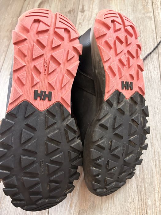 Дамски туристически обувки Helly Hansen 37