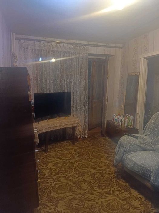 продам 2х комнатную момышулы 30а