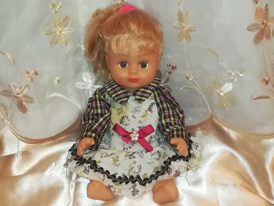 продается Кукла игрушки