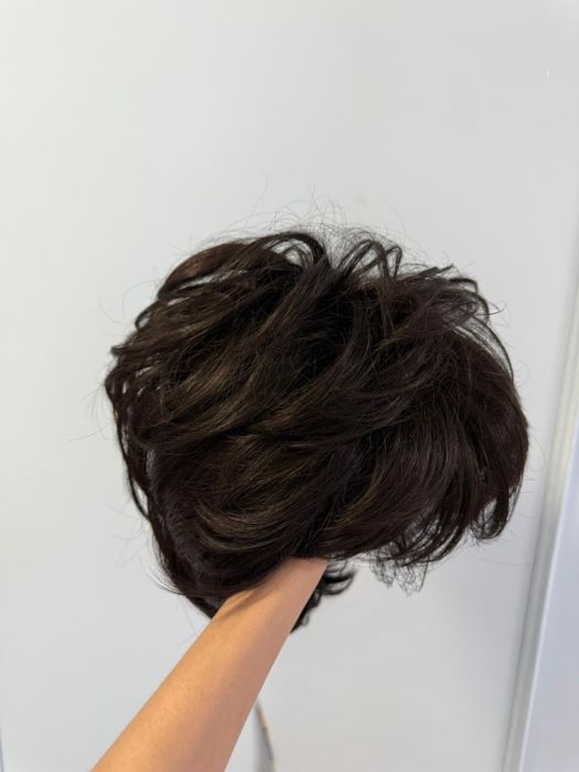 Парики новые продаем