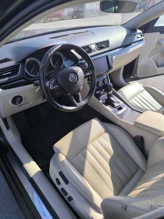 Skoda Superb 2.0 TDI DSG 190cp Laurin & Klement