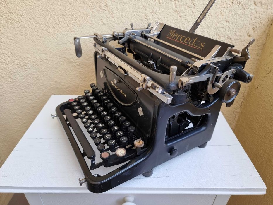 Masina de scris veche, Mercedes, model rar
