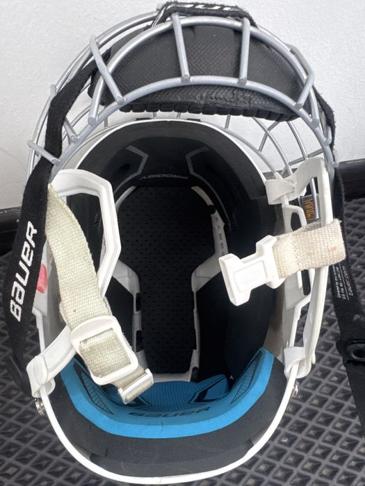 шлем хоккейный детский