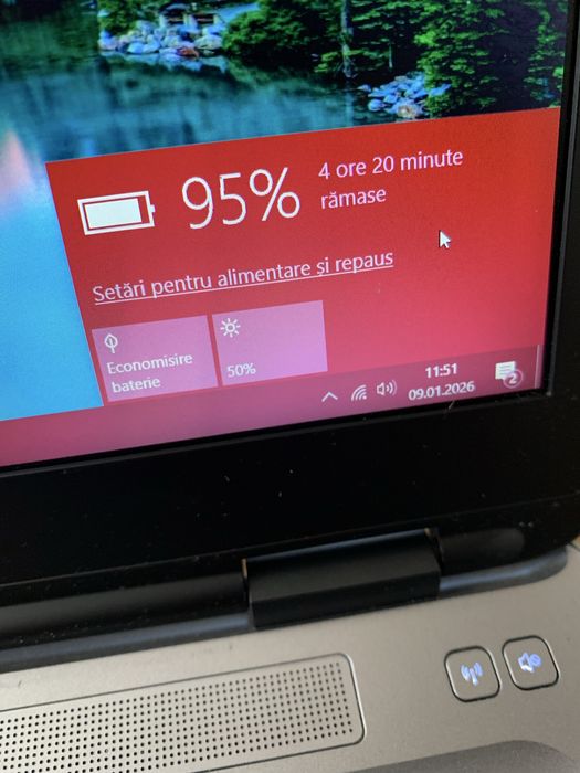 Laptop Hp intel core i5,8gb ram ddr4,Windows 10,ssd 130gb m,baterie ok