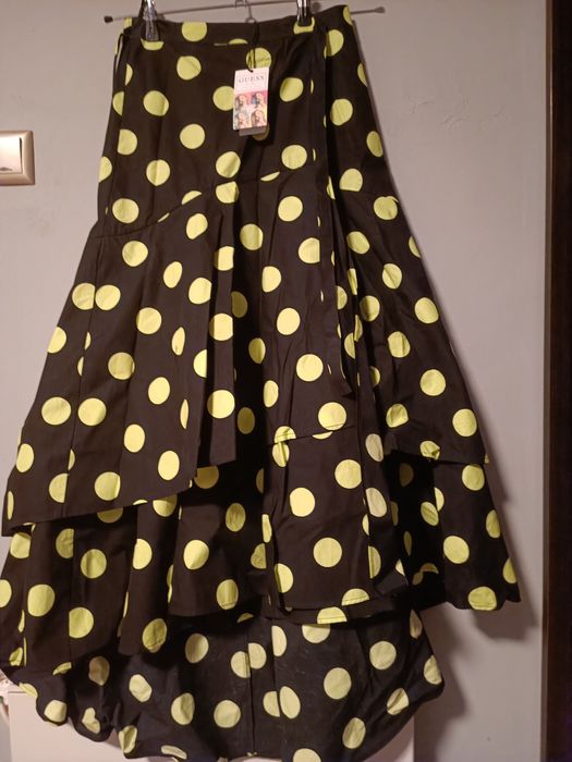 Пола с разкошна кройка на Guess XS