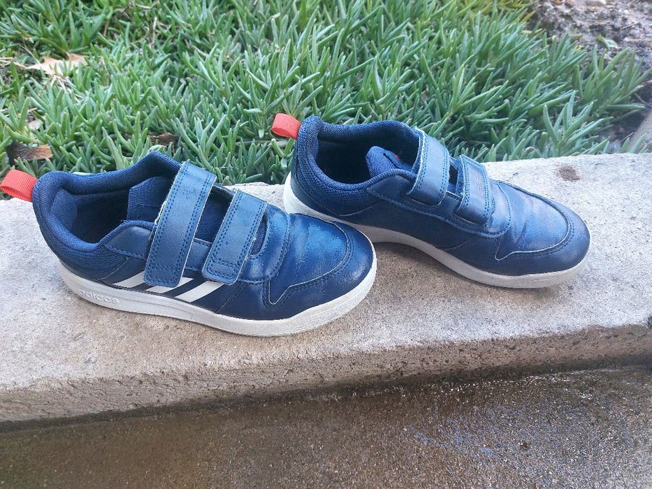 Детски маратонки.