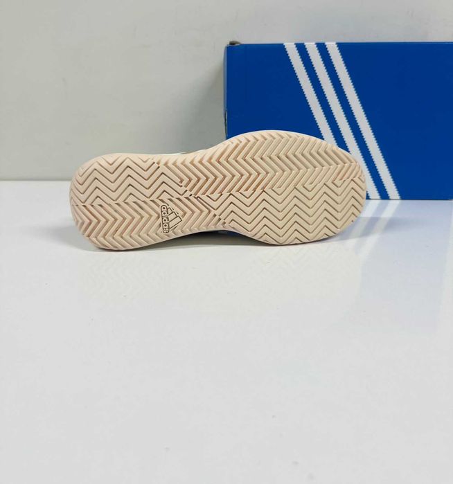 Adidas Defiant Speed