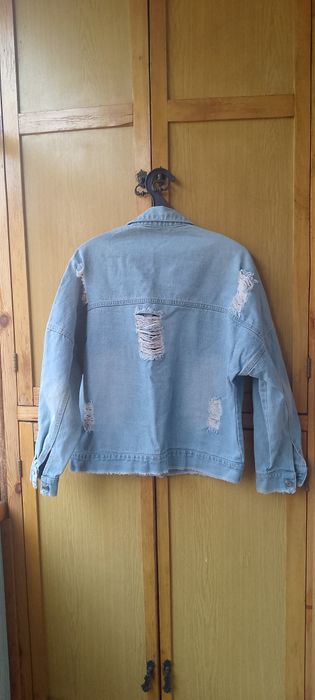 Джинсовая куртка.