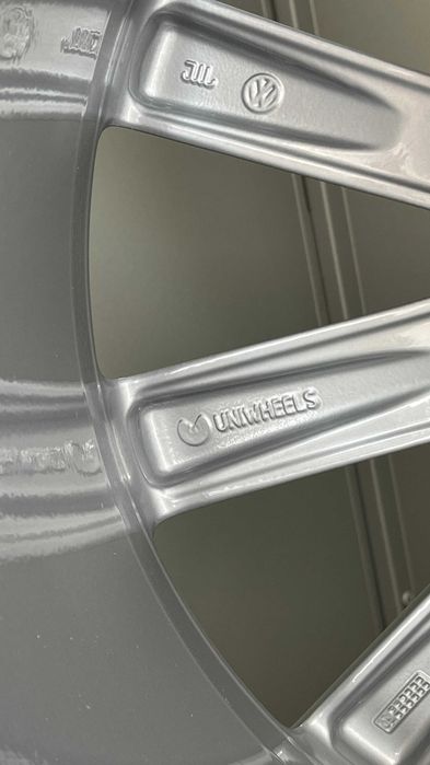 Jante Omanyt VOLKSWAGEN 19" Memphis 5N0601025K