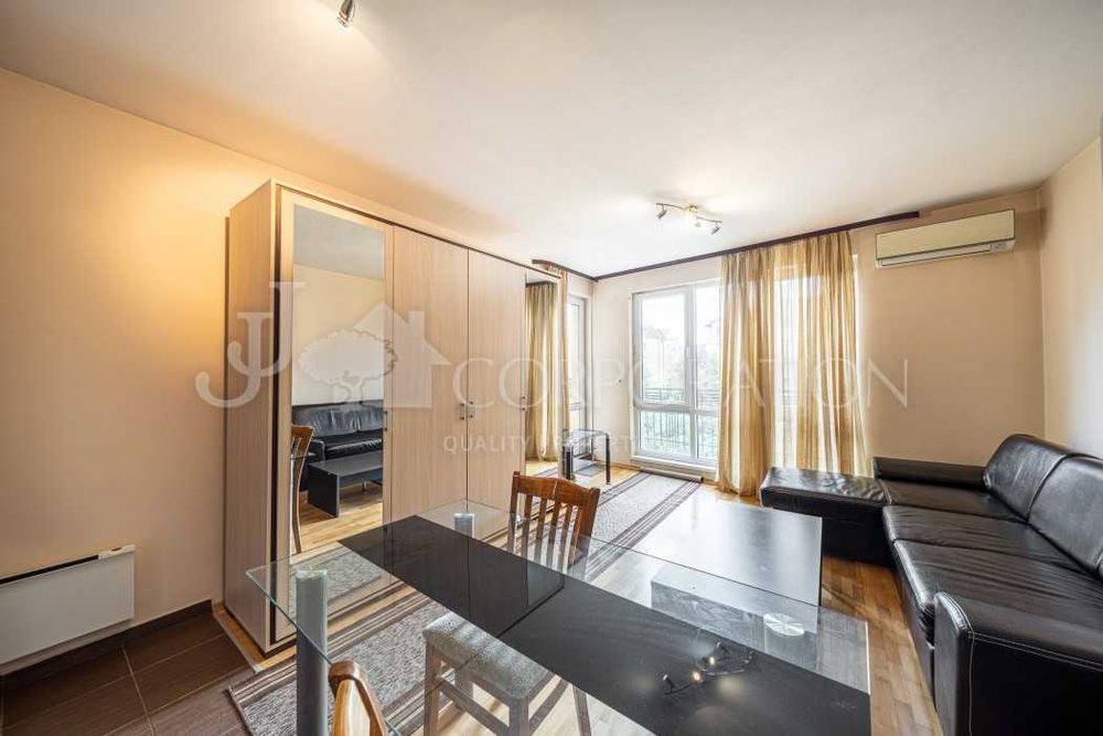 Продава се Двустаен апартамент в София, Гоце Делчев - 70 кв.м за 4380 €/кв.м - Снимка #2