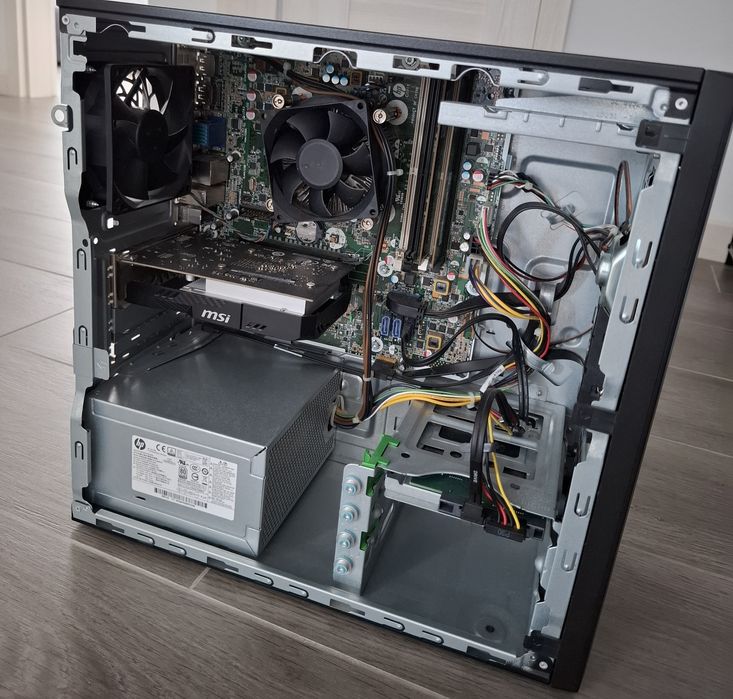 Vând unitate PC HP ProDesk 600 G2 MT