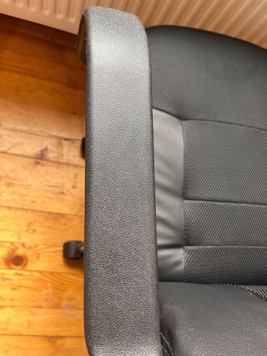 Офис стол, Ергономичен, cъстояние като ново