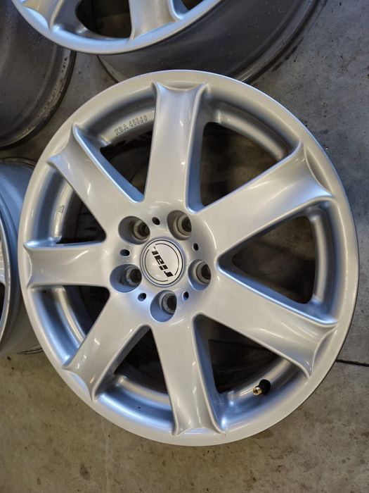 Jante Rial 5x120 R17 Vw T5 T6 Bmw seria 1 3 Opel Insignia stare buna