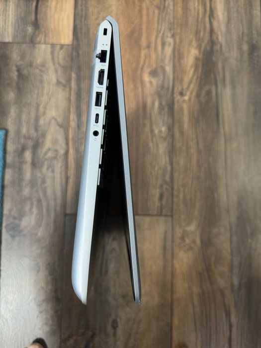 HP Pavilion 15-cd000nu | AMD A12 | 12GB RAM | 256GB SSD | Radeon 530 |