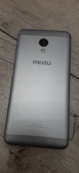 Телефон Meizu M3s