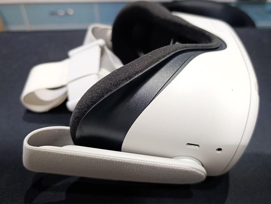 Meta Quest 2 VR Ochelari - 128Gb - Stare Impecabila + Garantie