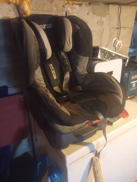 Автокресло продам  для детей
