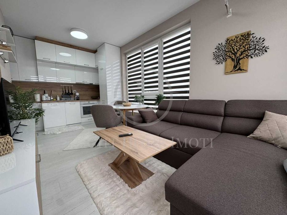 Реф. 3656 Тристаен Обзаведен Еделвайс Христо Смирненски