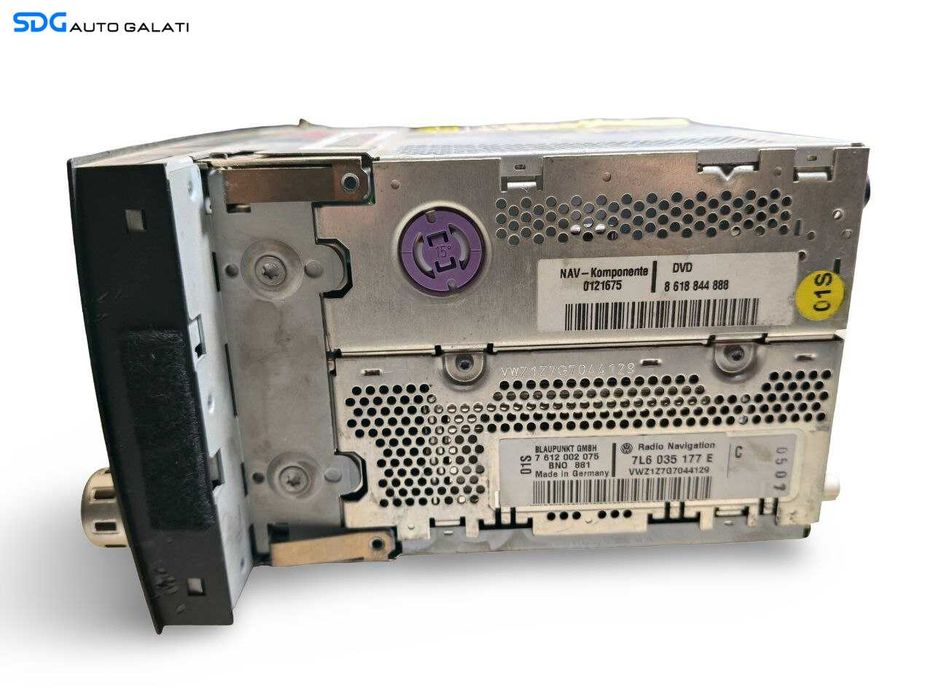 Unitate Radio CD PlayerNavi Navigatie Map Volkswagen Touareg 7L 2002 - 2010 Cod 7L6035177E [LS0658]
