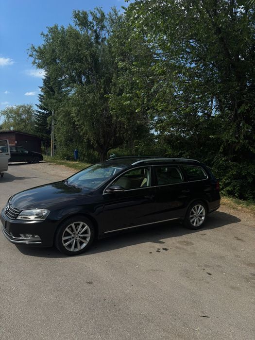 VOLKSWAGEN Passat 2011