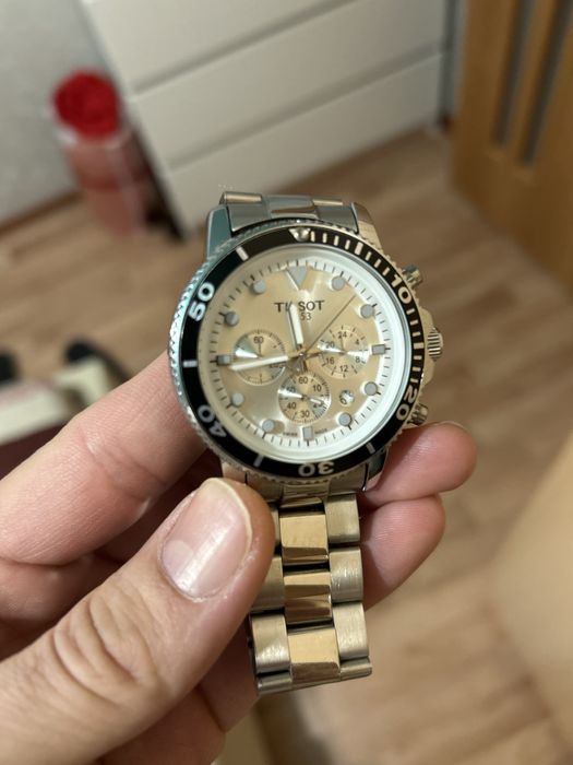 Часы, обменяю на телефон