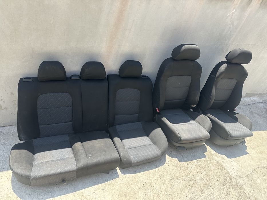 Седалки Seat Leon 1m FR
