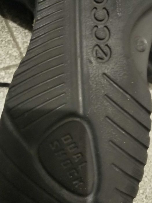 Продавам качествени обувки